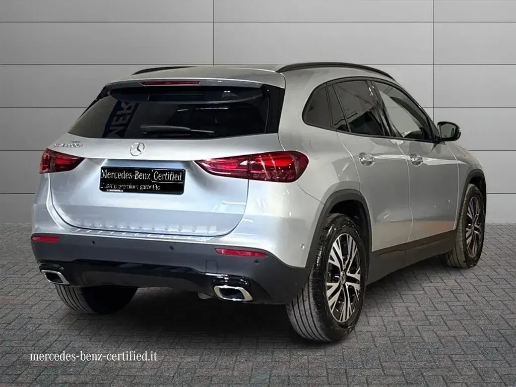 Usata Mercedes GLA200 Advanced Plus 150 CV (110 kW) 2025 Argento hightech SUV