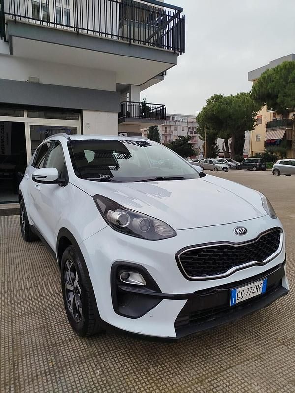 Usata Kia Sportage Style 135 CV (99 kW) 2021 Bianco SUV