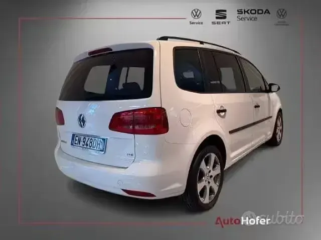Usata VW Touran Trendline 105 CV (77 kW) 2012 Bianco Monovolume