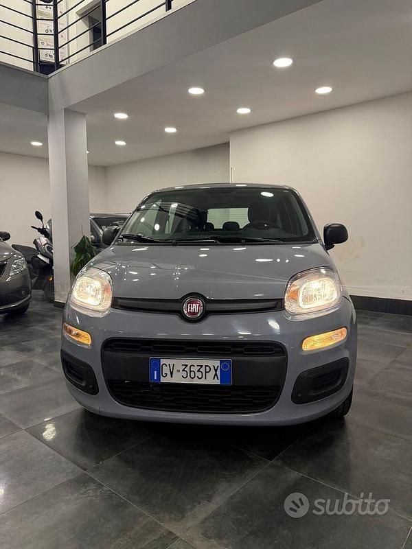 Usata Fiat Panda 69 CV (50 kW) 2018 Grigio Utilitaria