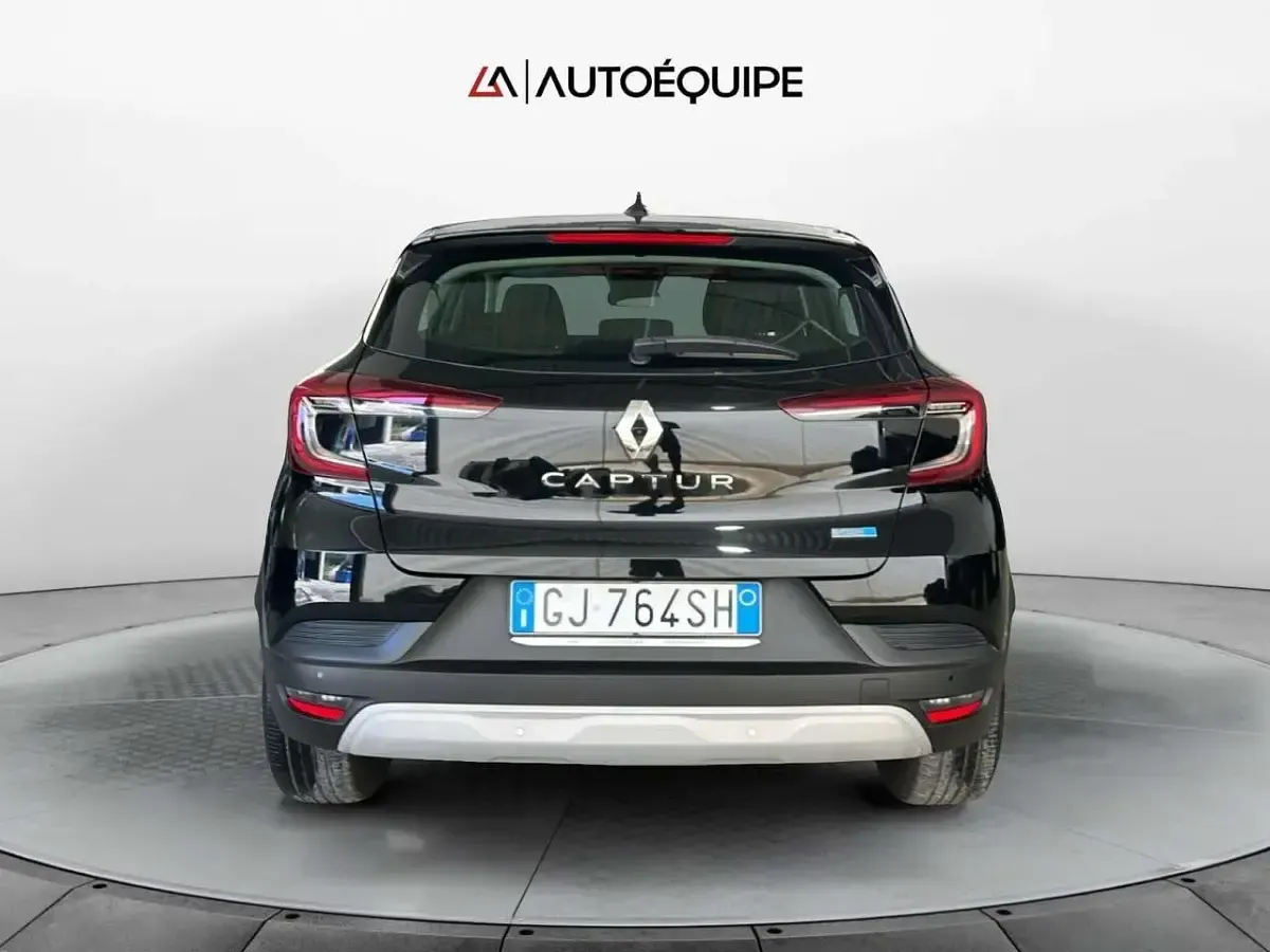 Usata Renault Captur Zen 145 CV (106 kW) 2022 Nero SUV