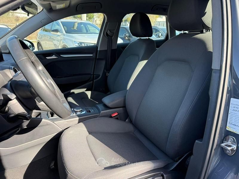 Usata Audi A3 116 CV (85 kW) 2019 Argento Berlina