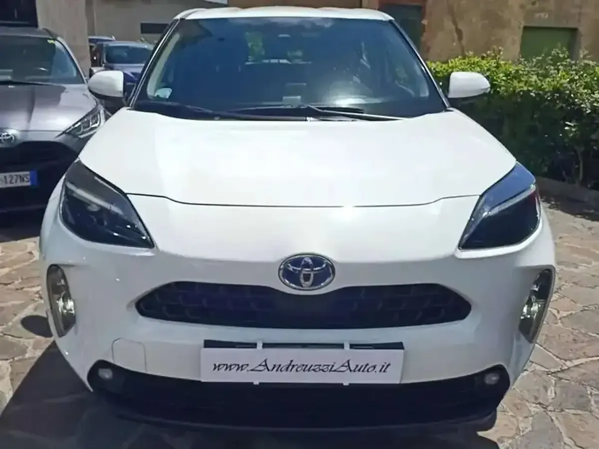 Usata Toyota Yaris Cross Business Edition 92 CV (67 kW) 2022 Bianco SUV
