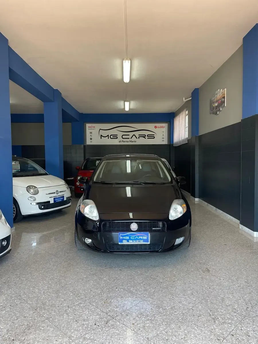 Usata Fiat Grande Punto Dynamic 75 CV (55 kW) 2009 Utilitaria