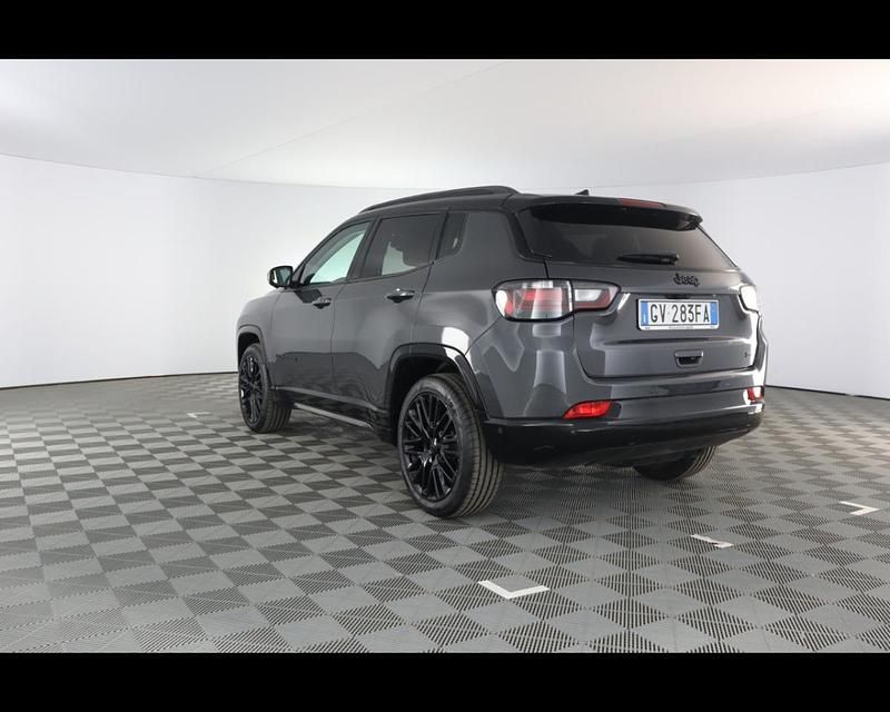 Usata Jeep Compass 131 CV (96 kW) 2024 Grigio / pastello SUV