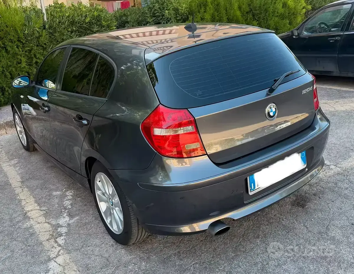 Usata BMW 120 163 CV (119 kW) 2007 Grigio Utilitaria