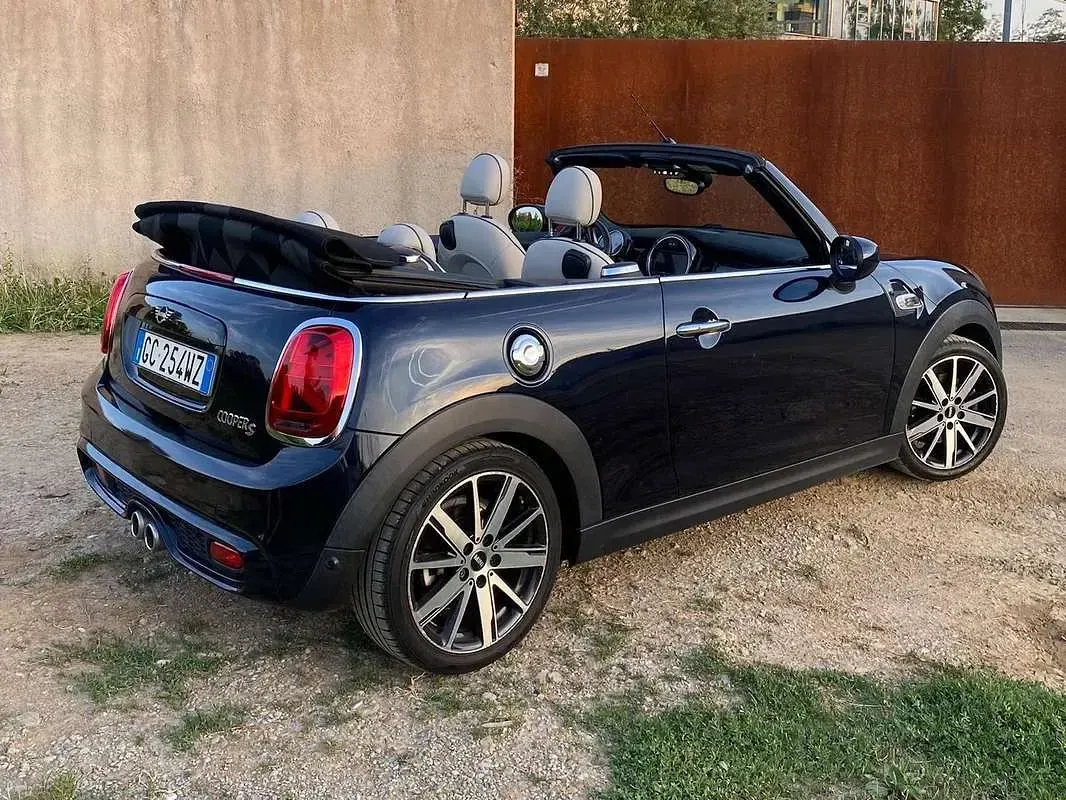 Usata Mini Cooper S Cabriolet 192 CV (141 kW) 2020 Blu/azzurro Cabrio