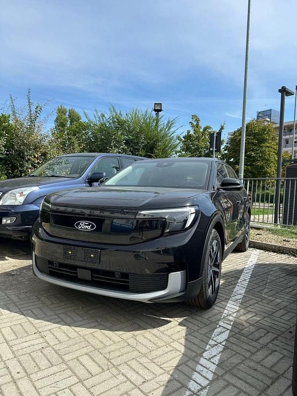 Nuova Ford Explorer Extended Range 150 kW (204 CV) 2026 Gray SUV