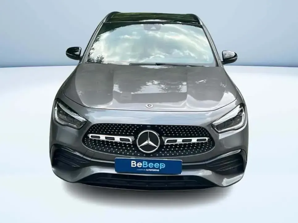 Usata Mercedes GLA200 Premium 150 CV (110 kW) 2023 Grigio SUV