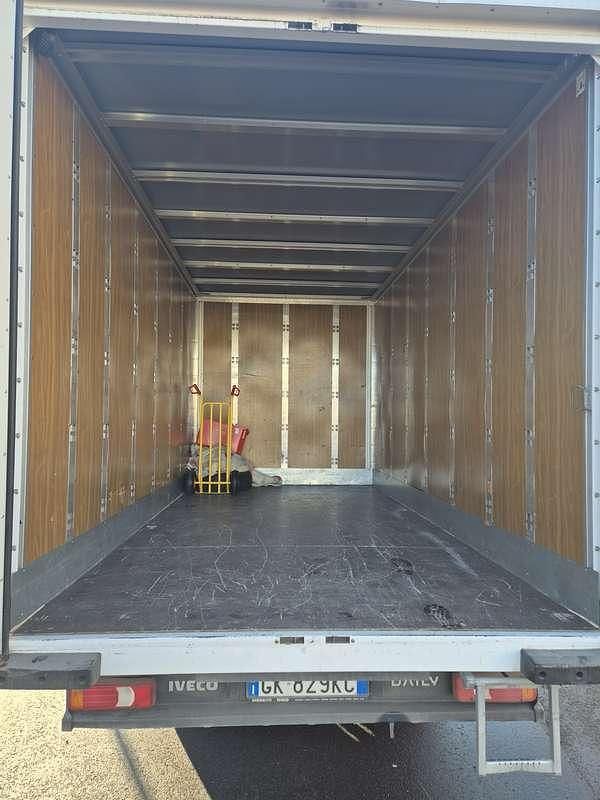 Usata Iveco Daily 136 CV (100 kW) 2022 Bianco Furgone