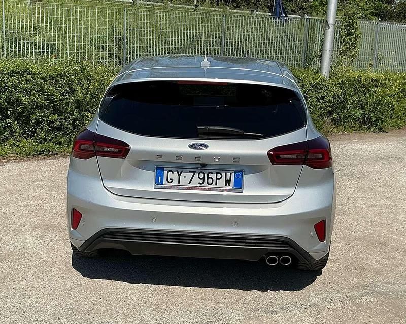 Usata Ford Focus ST-Line 116 CV (85 kW) 2025 Moondust silver met. Berlina