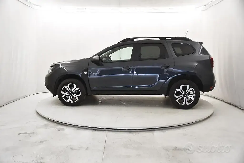 Usata Dacia Duster Journey 91 CV (66 kW) 2023 Grigio SUV