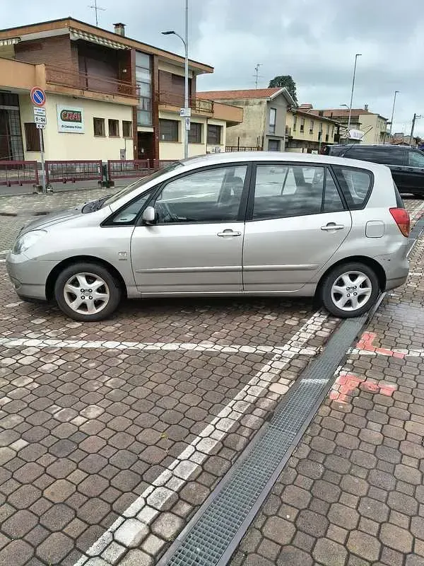 Usata Toyota Corolla 110 CV (80 kW) 2003 Grigio Station wagon