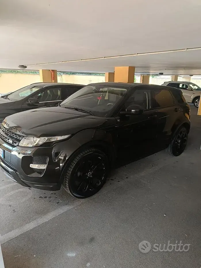 Usata Land Rover Range Rover evoque Pure 150 CV (110 kW) 2015 Nero SUV