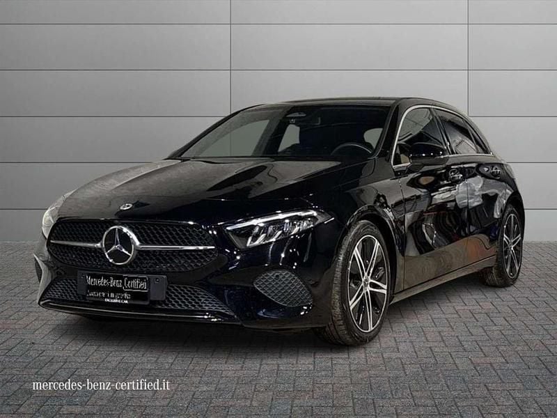 Nero notte Usata 2023 Mercedes A180 Advanced Plus Berlina | 29.400 € (Super prezzo) - Immagine 1/4