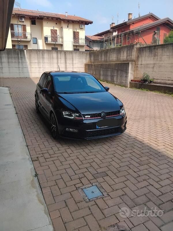 Usata VW Polo 192 CV (141 kW) 2015 Nero Berlina