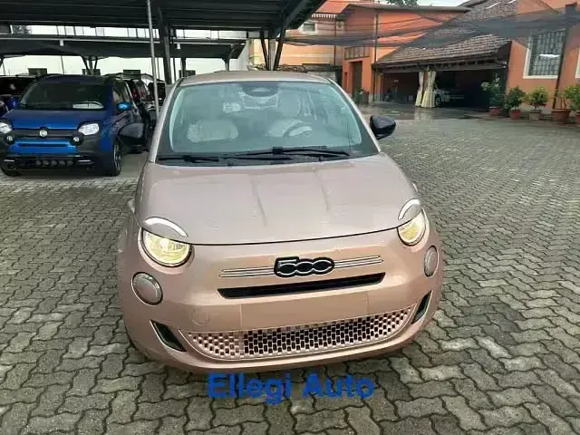 Nuova Fiat 500 Pop 65 CV (47 kW) 2026 Rose gold Berlina