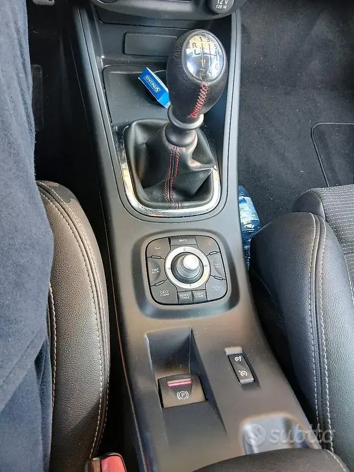 Usata Renault Mégane GrandTour 110 CV (80 kW) 2012 Nero Station wagon