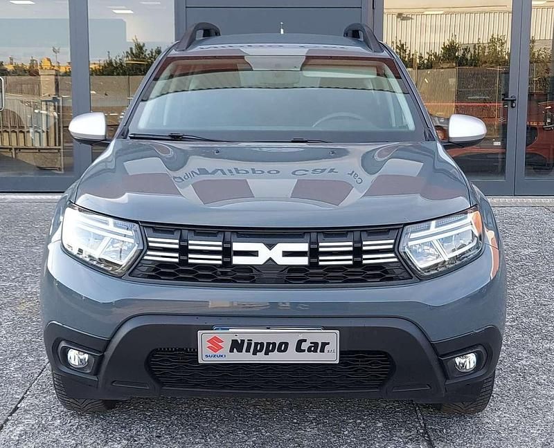 Usata Dacia Duster Comfort 101 CV (74 kW) 2023 Grigio SUV