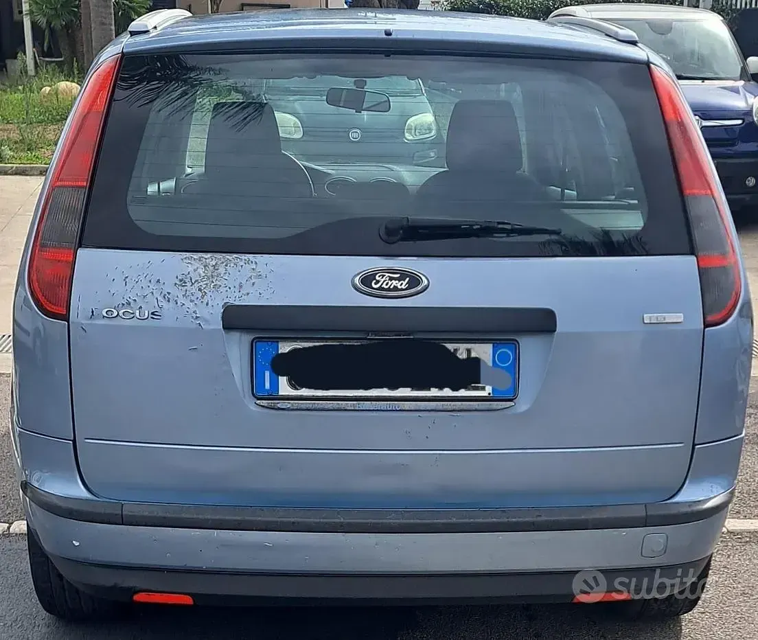 Usata Ford Focus S 116 CV (85 kW) 2005 Blu Station wagon