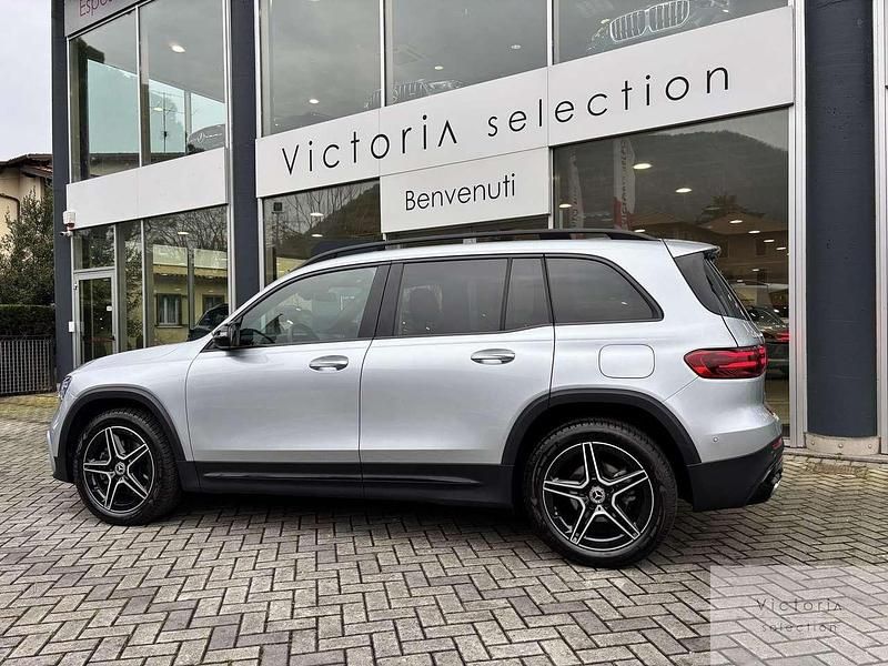 Usata Mercedes GLB200 AMG Line Premium 150 CV (110 kW) 2024 Argento SUV