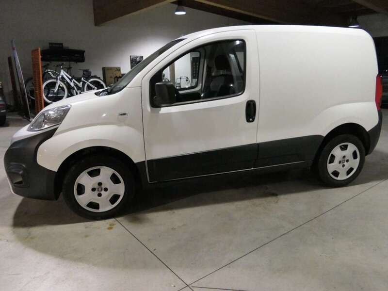 Usata Fiat Fiorino 95 CV (69 kW) 2022 Bianco pastello Monovolume