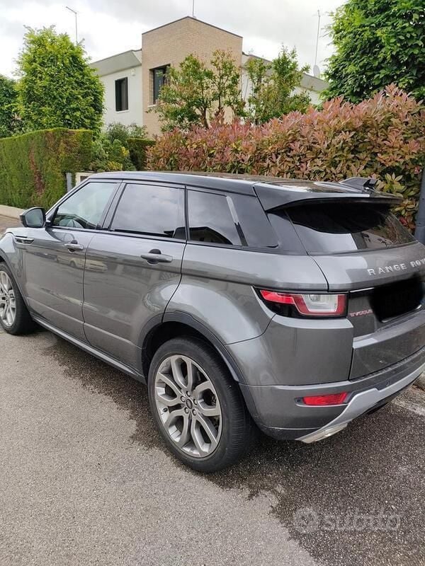 Grigio Usata 2017 Land Rover Range Rover evoque SE Dynamic SUV | 18.100 € (Buon prezzo) - Immagine 1/4
