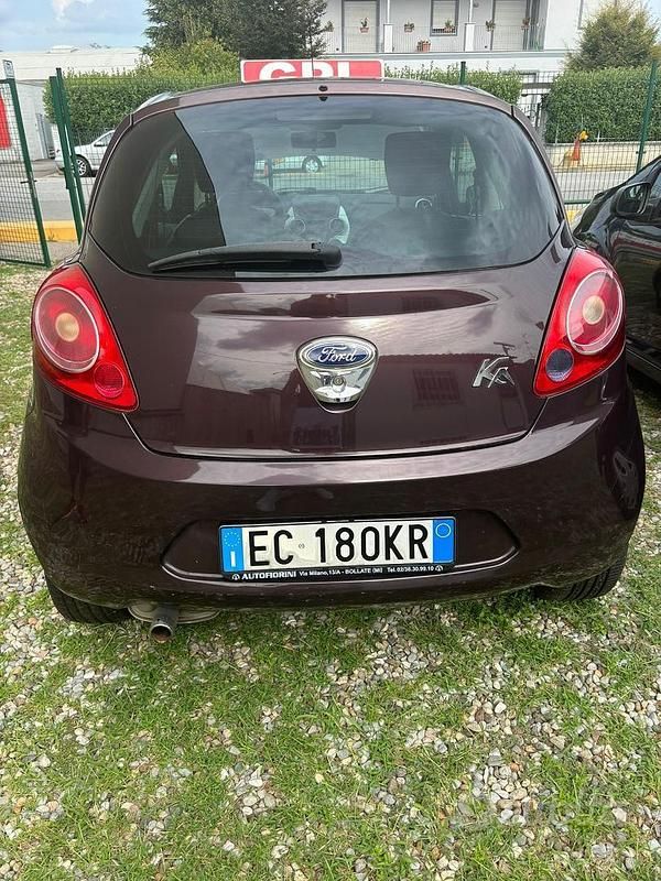 Usata Ford Ka 69 CV (50 kW) 2011 Marrone Utilitaria