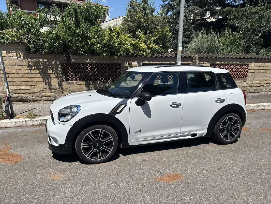 Usata Mini Cooper SD Countryman 143 CV (105 kW) 2014 Bianco SUV