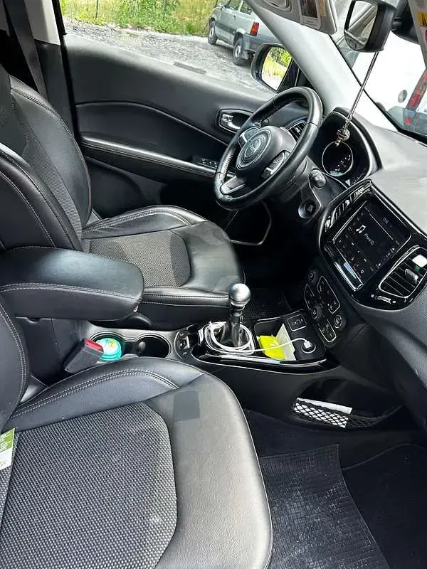 Usata Jeep Compass Limited 120 CV (88 kW) 2020 Bluazzurro SUV