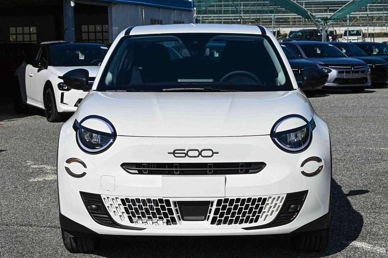 Nuova Fiat 600 101 CV (74 kW) 2025 Bianco SUV