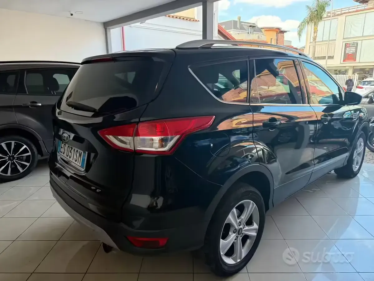 Occasion Ford Kuga 140 ch (102 kW) 2013 Noir SUV