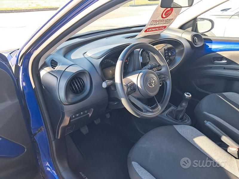 Usata Toyota Aygo X Active 72 CV (52 kW) 2024 Blu SUV