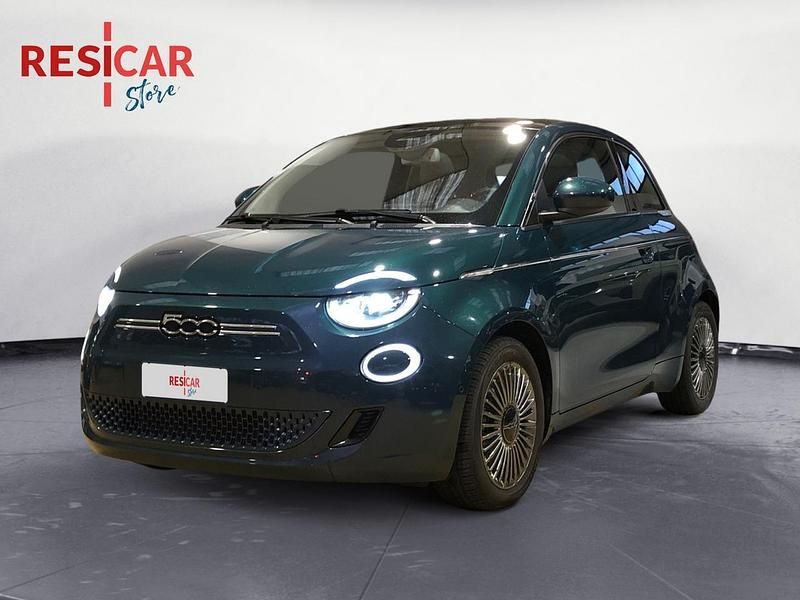 Usata Fiat 500e La Prima 42 kW (58 CV) 2020 Blu Berlina