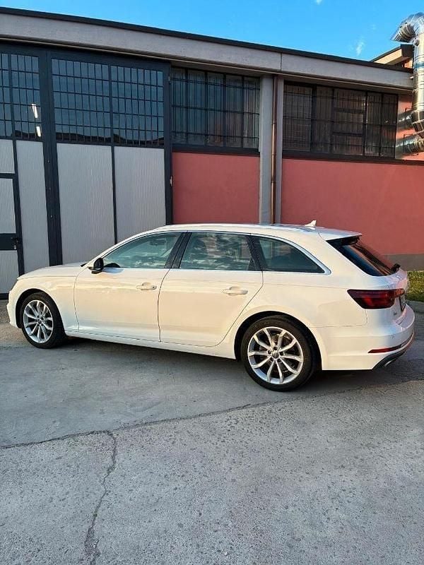 Usata Audi A4 190 CV (139 kW) 2019 Bianco Berlina
