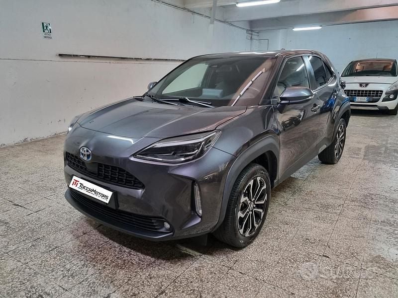 Usata Toyota Yaris Cross Trend 92 CV (67 kW) 2021 Grigio SUV
