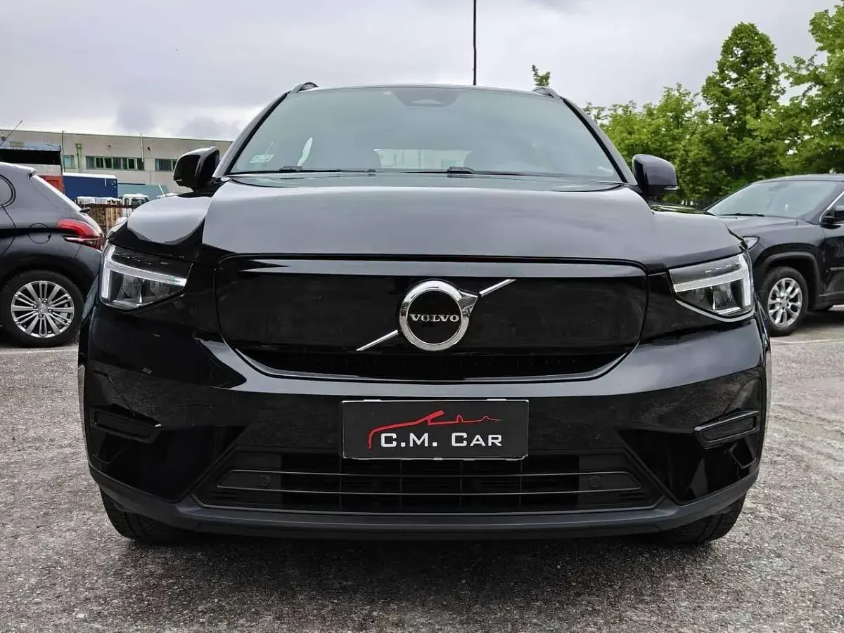 Usata Volvo XC40 Core 80 kW (109 CV) 2022 Nero SUV