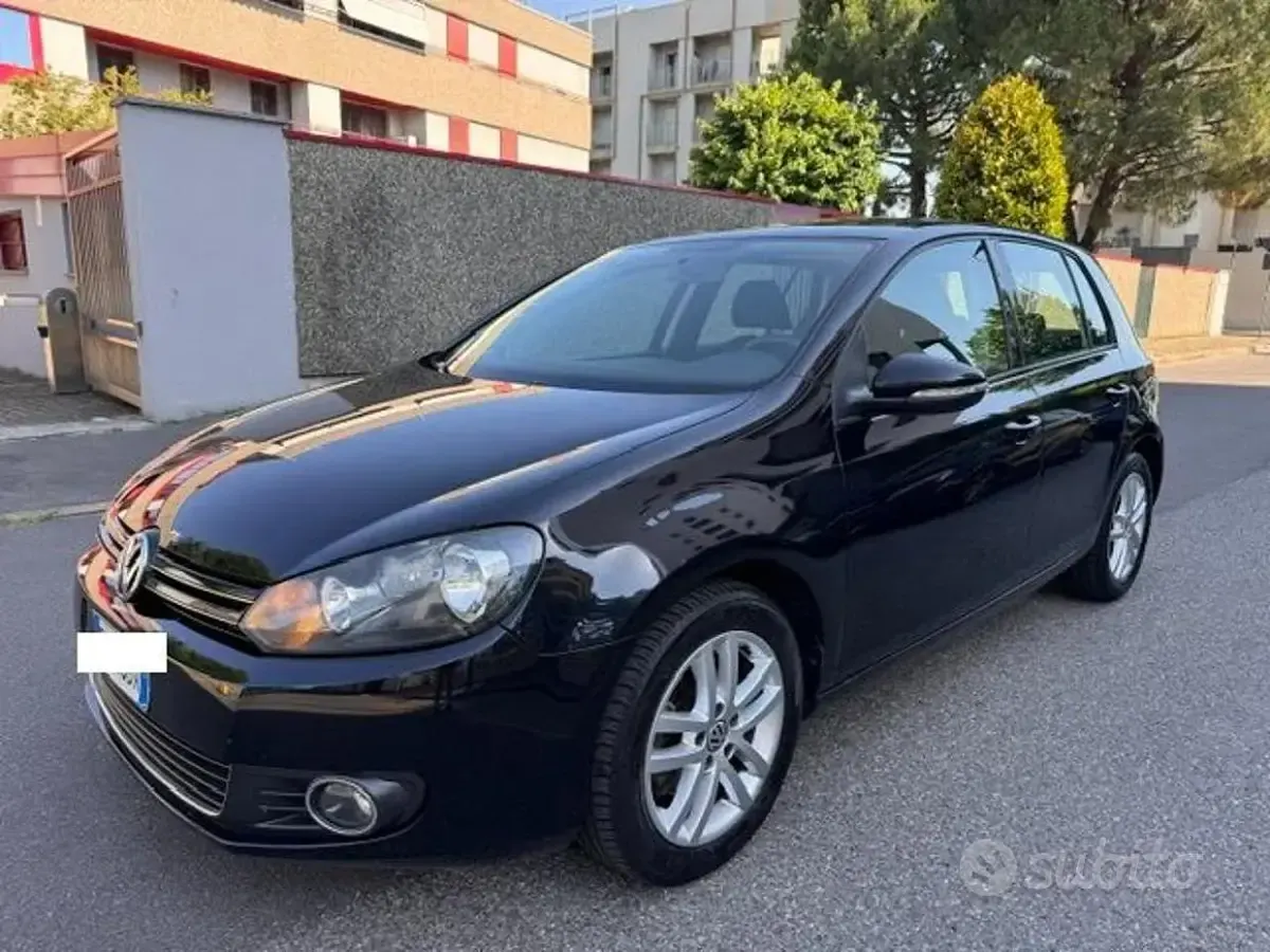 Usata VW Golf VI 122 CV (89 kW) 2011 Nero Utilitaria