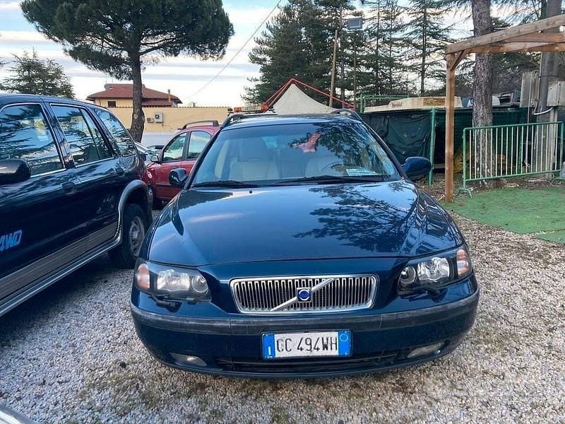 Usata Volvo V70 163 CV (119 kW) 2002 Blu Station wagon