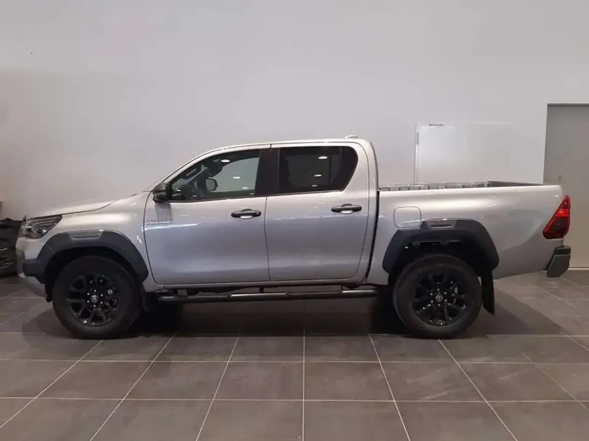 Nuova Toyota HiLux 204 CV (150 kW) 2025 Other Pick-up