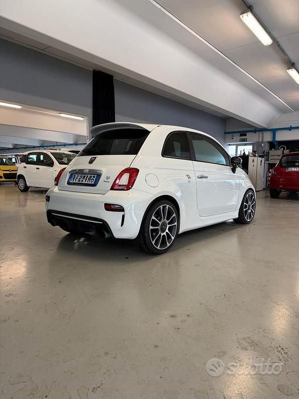 Usata Abarth 595 Turismo 165 CV (121 kW) 2017 Bianco Berlina