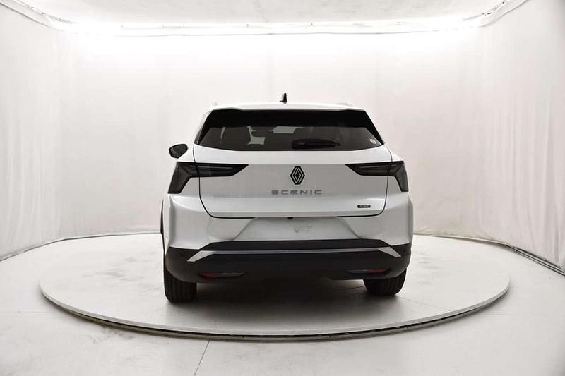 Nuova Renault Scenic E-Tech Komfort 125 kW (170 CV) 2026 Bianco nacrè SUV