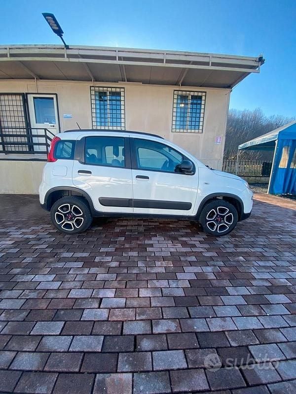 Bianco Usata 2021 Fiat Panda Utilitaria | 7000 € (Super prezzo) - Immagine 1/4