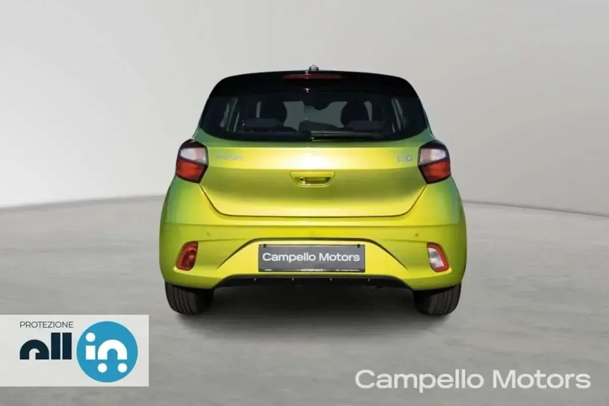 Nuova Hyundai i10 63 CV (46 kW) 2025 Giallo tetto nero Utilitaria