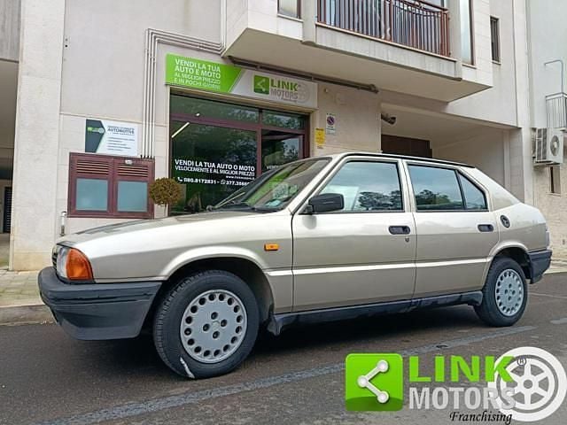 Usata Alfa Romeo 33 86 CV (63 kW) 1989 Grigio Berlina