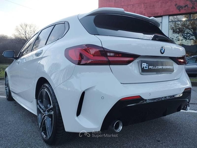 Usata BMW 118 M Sport 150 CV (110 kW) 2021 Bianco Utilitaria