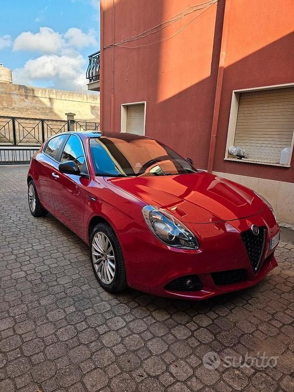 Usata Alfa Romeo Giulietta 2011 Rosso Utilitaria