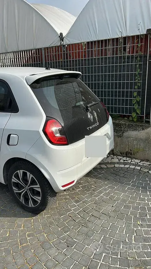 Usata Renault Twingo 47 kW (65 CV) 2025 Bianco Utilitaria