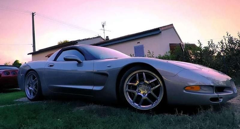 Usata Chevrolet Corvette 344 CV (253 kW) 1999 Argento Coupé