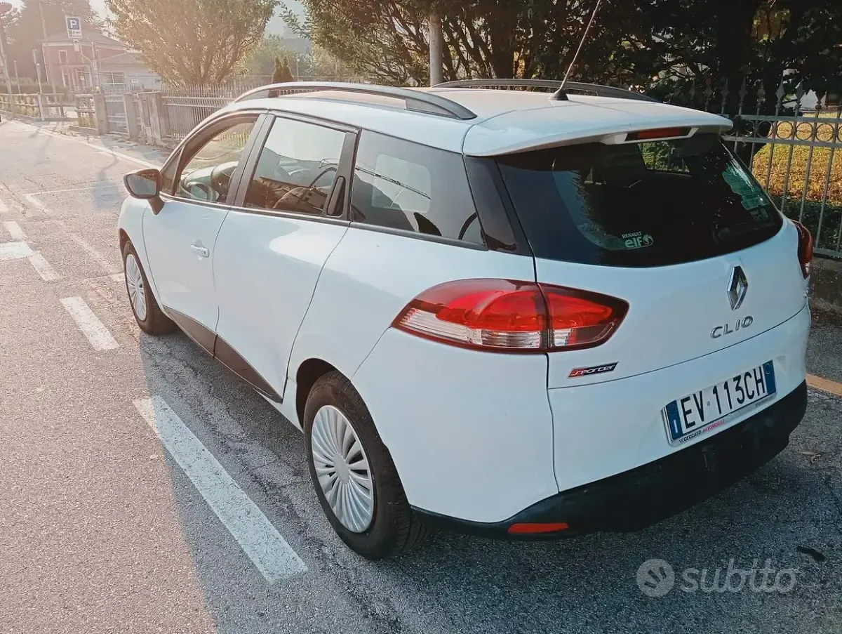 Usata Renault Clio 75 CV (55 kW) 2014 Bianco Station wagon